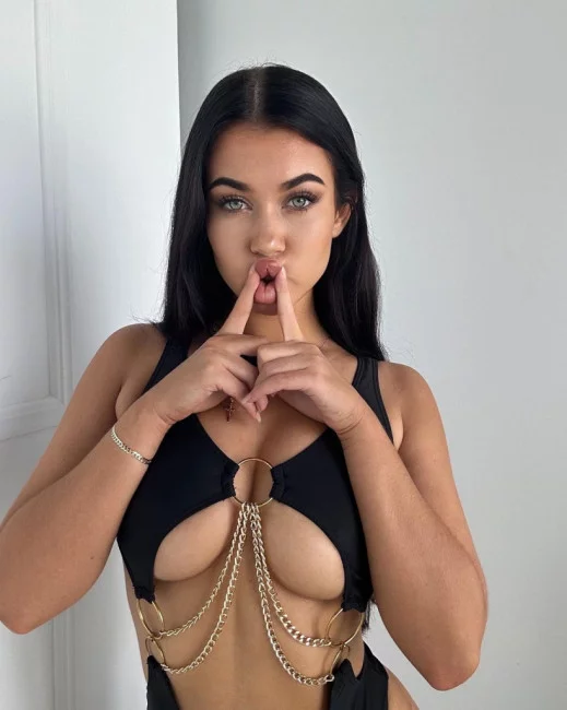 Escorts Service In Powai